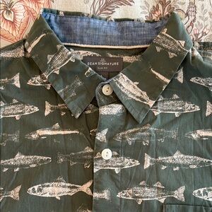 L.L. Bean Green Fish Print Casual Button Down Shirt, Large